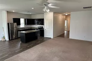 409 Willow Creek Dr, Glenn Heights, TX 75154 - Photo 15