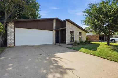 2711 Treeview Drive, Arlington, TX 76016 - Photo 3