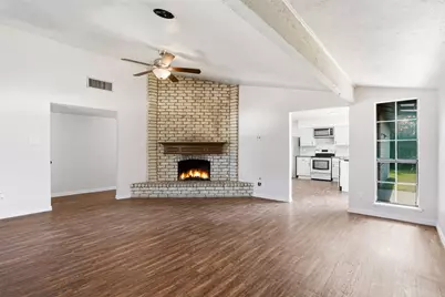 2711 Treeview Drive, Arlington, TX 76016 - Photo 9