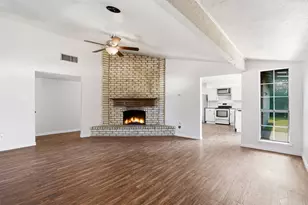 2711 Treeview Dr, Arlington, TX 76016 - Photo 9
