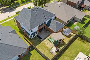 525 Magnolia Trail, DeSoto, TX 75115 - Photo 3