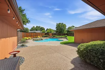 1915 Robin Meadow Circle, Carrollton, TX 75007 - Photo 29