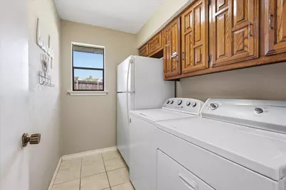 1915 Robin Meadow Circle, Carrollton, TX 75007 - Photo 27