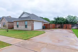 6533 Cedar Elm Dr, Abilene, TX 79606 - Photo 3