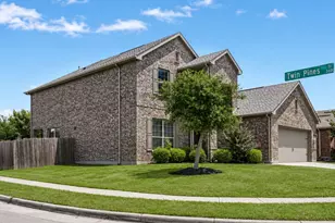 12532 Autumn Leaves Trail, Fort Worth, TX 76244 - Photo 3