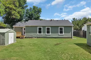1104 E Russell Ave, Carrollton, TX 75006 - Photo 27