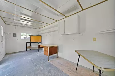 1104 E Russell Avenue, Carrollton, TX 75006 - Photo 23
