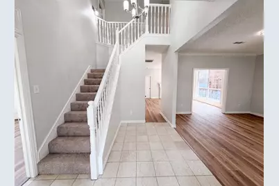 317 Riverwalk Lane, Irving, TX 75063 - Photo 7