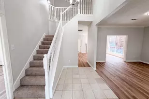 317 Riverwalk Ln, Irving, TX 75063 - Photo 7