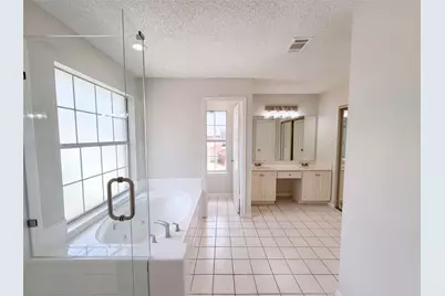 317 Riverwalk Lane, Irving, TX 75063 - Photo 19