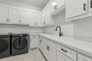 1908 Breezy Brk Ln, Argyle, TX 76226 - Photo 17