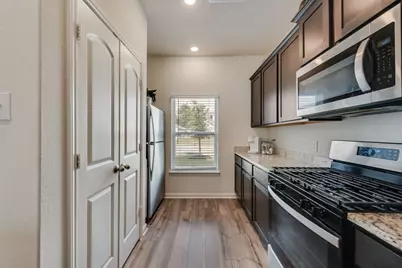 964 American Flyer Boulevard, Fort Worth, TX 76108 - Photo 5