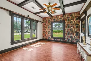 313 S Oak St, Boyd, TX 76023 - Photo 3