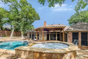 1502 Mission Hills Ln, Corinth, TX 76210 - Photo 3