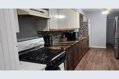 318 Macarthur Boulevard, Grand Prairie, TX 75050 - Photo 7