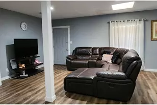 318 MacArthur Blvd, Grand Prairie, TX 75050 - Photo 3
