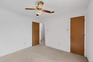 7517 Crosstimbers Ln, North Richland Hills, TX 76182 - Photo 23