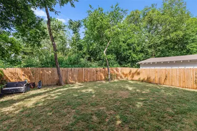 5404 Bourquin Street, Dallas, TX 75210 - Photo 25