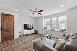 213 McConathy Wy, Flower Mound, TX 75028 - Photo 3