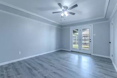 2001 Century Drive, Waco, TX 76712 - Photo 13