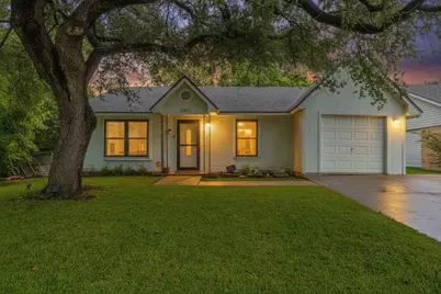 2001 Century Drive, Waco, TX 76712 - Photo 1