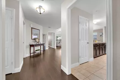 115 E Cason Street, Irving, TX 75061 - Photo 5