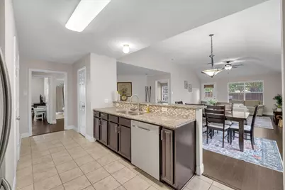115 E Cason Street, Irving, TX 75061 - Photo 15