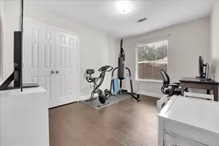 115 E Cason St, Irving, TX 75061 - Photo 23