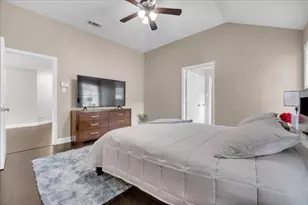 115 E Cason St, Irving, TX 75061 - Photo 17