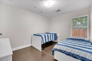 115 E Cason St, Irving, TX 75061 - Photo 21