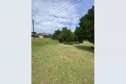 4043 Apache Circle, Granbury, TX 76048 - Photo 3