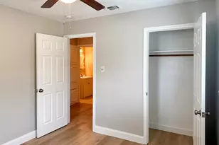 701 Tanglewood Dr, Hurst, TX 76053 - Photo 21
