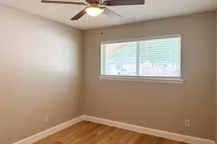 701 Tanglewood Dr, Hurst, TX 76053 - Photo 13