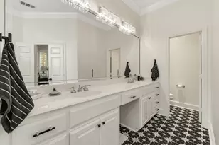 18130 Frankford Lakes Cir, Dallas, TX 75252 - Photo 17