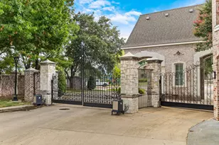 18130 Frankford Lakes Cir, Dallas, TX 75252 - Photo 15