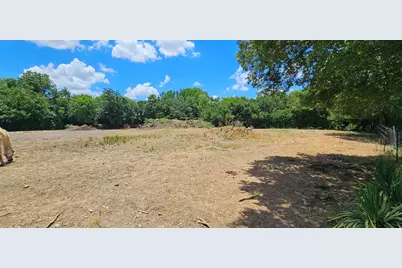 2001 Solona Street, Haltom City, TX 76117 - Photo 3