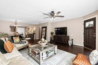 1130 S Montreal Avenue, Dallas, TX 75208 - Photo 3