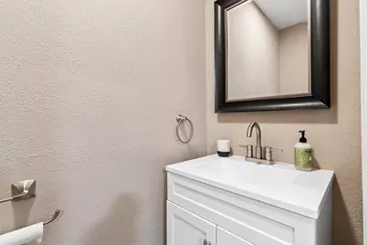 1130 S Montreal Avenue, Dallas, TX 75208 - Photo 21