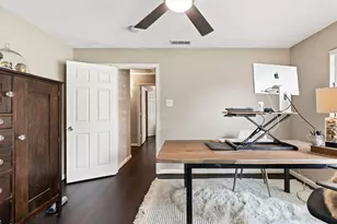 1130 S Montreal Ave, Dallas, TX 75208 - Photo 17