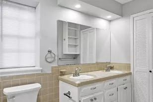 6815 Lyre Ln, Dallas, TX 75214 - Photo 31