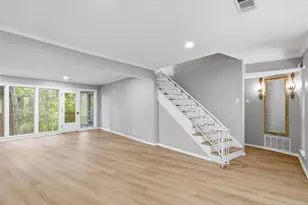 6815 Lyre Ln, Dallas, TX 75214 - Photo 9