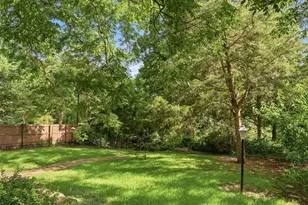 6815 Lyre Ln, Dallas, TX 75214 - Photo 35