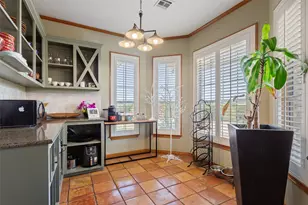 564 Sam Bass Rd, McGregor, TX 76657 - Photo 11