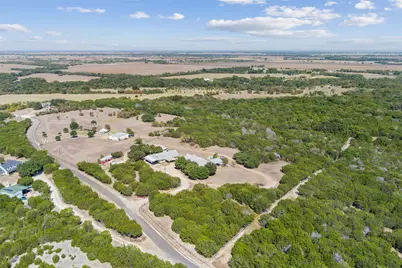 564 Sam Bass Road, McGregor, TX 76657 - Photo 3
