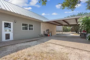 564 Sam Bass Rd, McGregor, TX 76657 - Photo 35