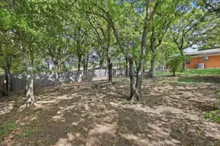 332 Ruth St, Denton, TX 76205 - Photo 27