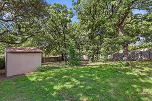 332 Ruth St, Denton, TX 76205 - Photo 29