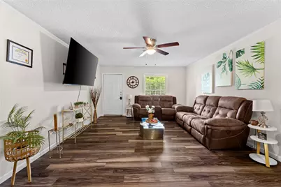 2321 Grandview Drive, Fort Worth, TX 76112 - Photo 5