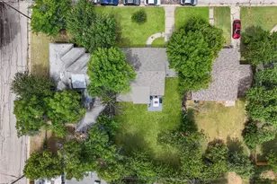 2321 Grandview Dr, Fort Worth, TX 76112 - Photo 25