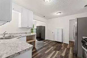 2321 Grandview Dr, Fort Worth, TX 76112 - Photo 13